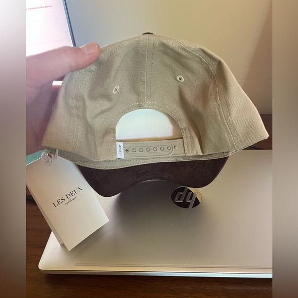 Les Deux Baseball Hat - Picture 3 of 5